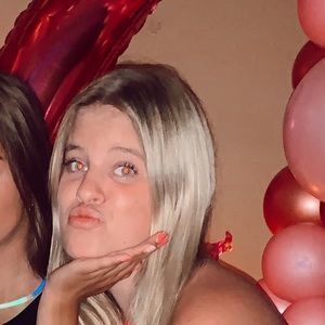 Meet your Posher, Elli ann